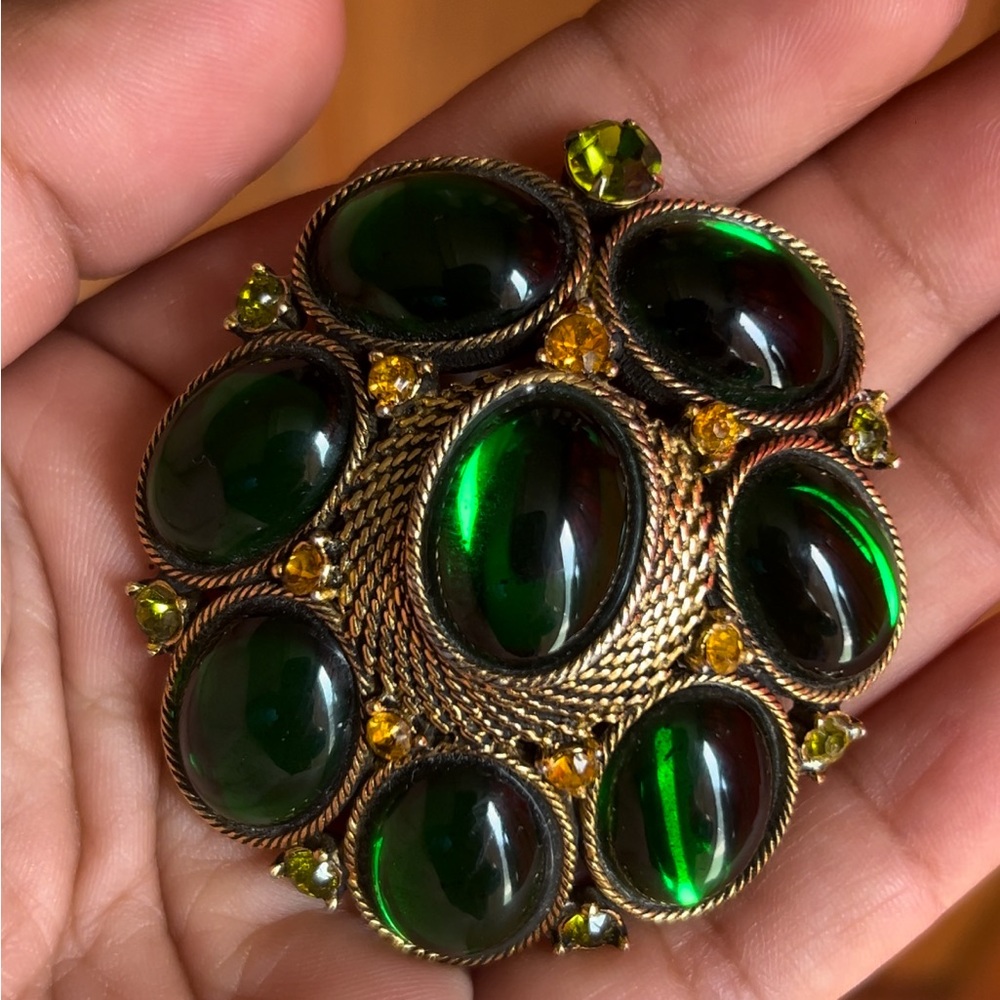 Large Vintage Green Chaton Brooch